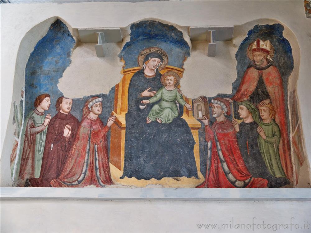 Milano - Madonna col bambino, Sant'Agostino e la famiglia Aliprandi nella Basilica di San Marco